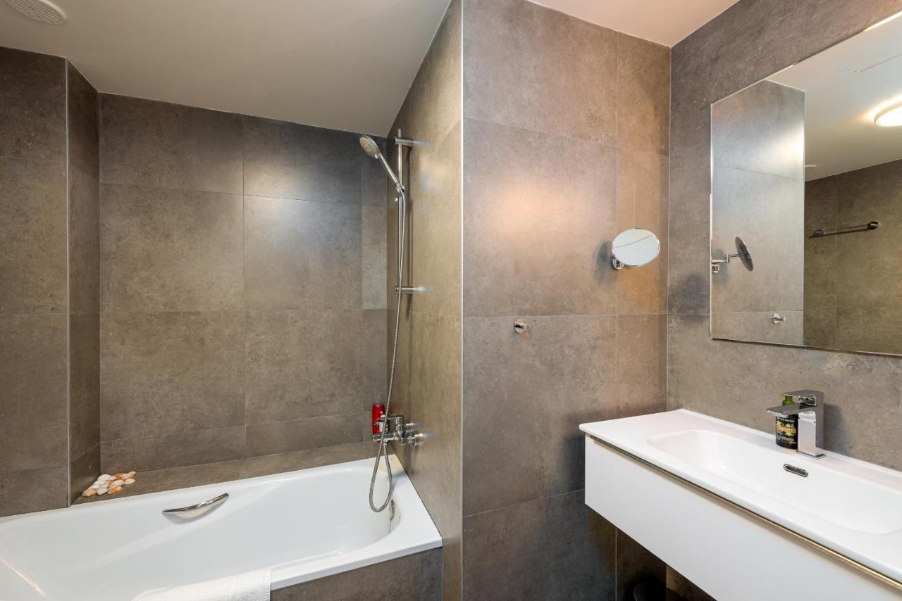 Luxurious Apartment With Sea Views Blue Suites B2-103 Manilva Ngoại thất bức ảnh